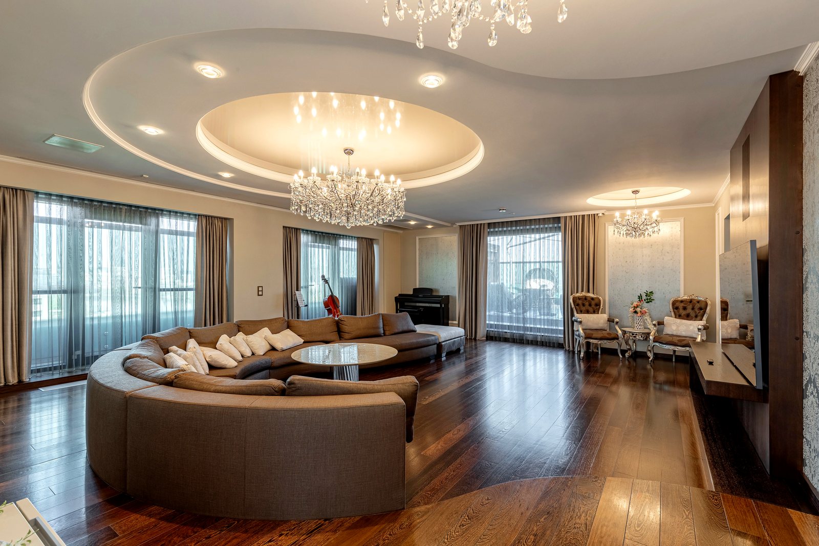 The living room, above the lake