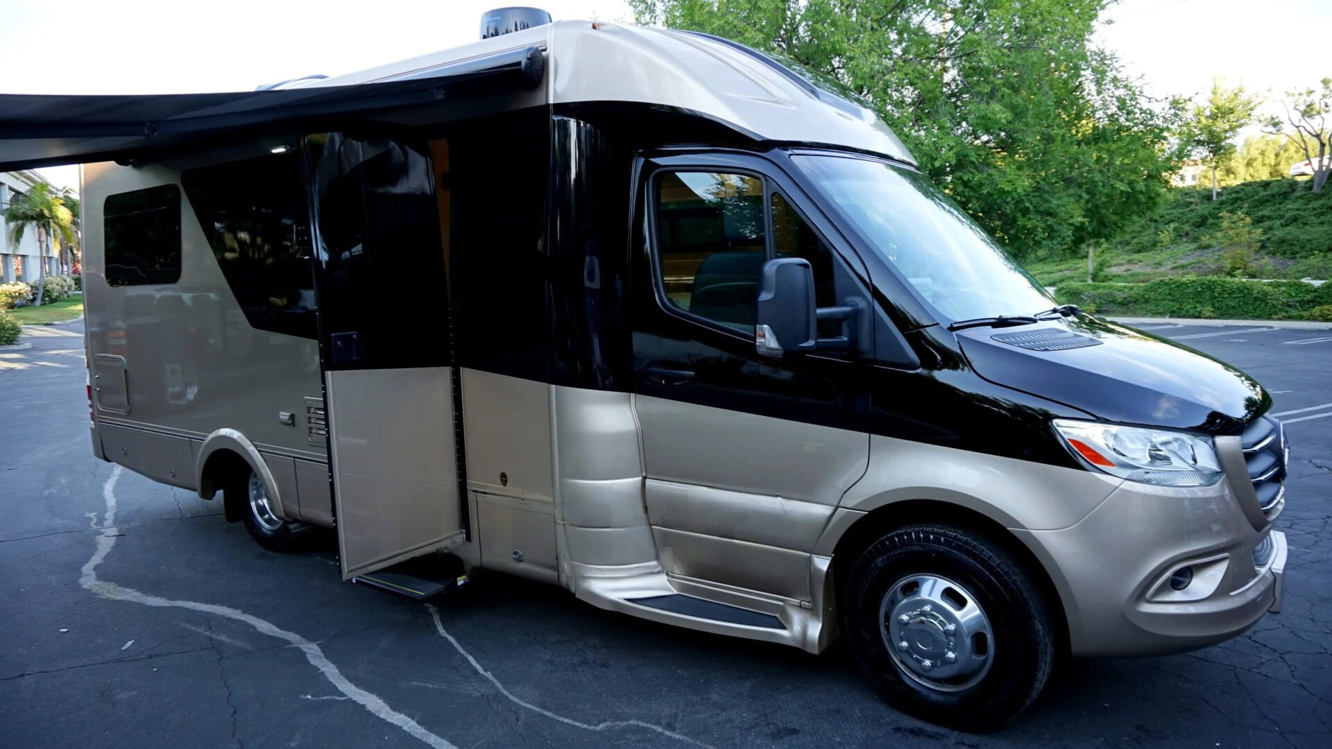 Mercedes Class C RV Rental Malibu